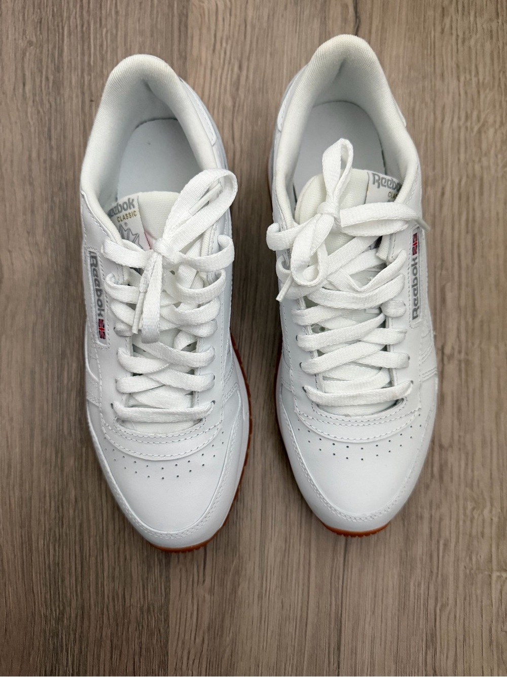 Rebooks original in white,
Women’s sneaker